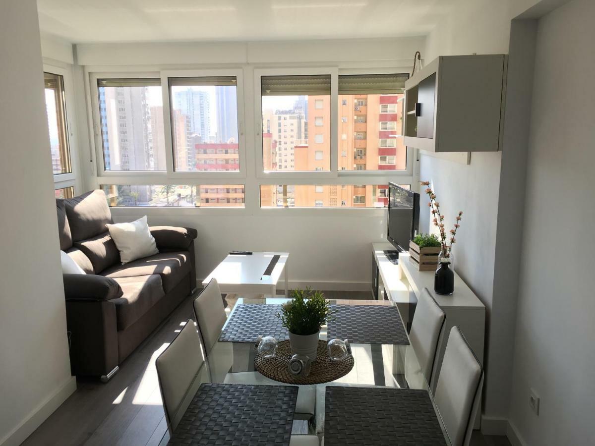 El Apartamento De Cristian Benidorm Buitenkant foto