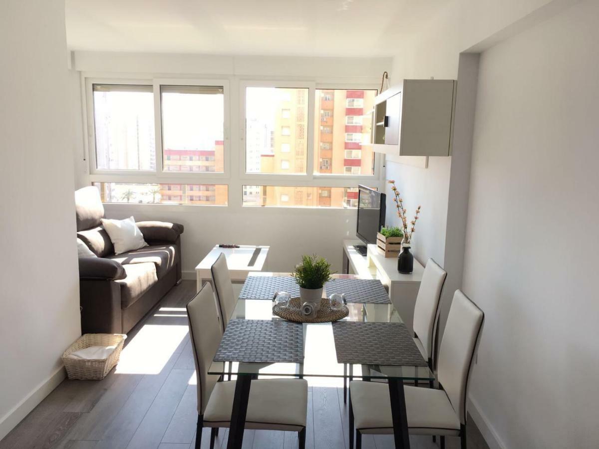 El Apartamento De Cristian Benidorm Buitenkant foto