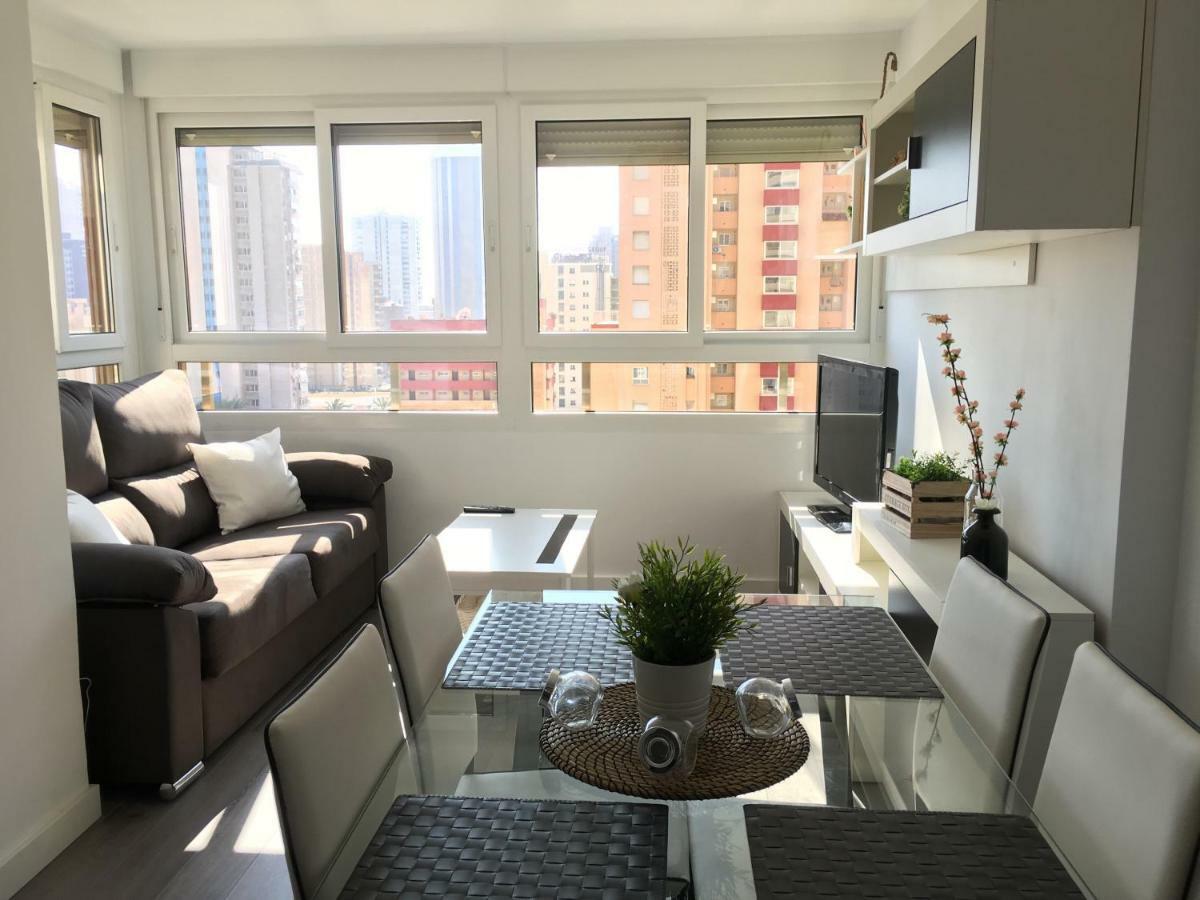 El Apartamento De Cristian Benidorm Buitenkant foto